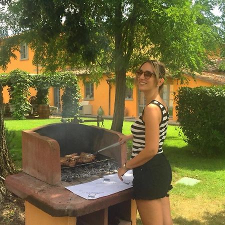 La Scuderia Casa Vacanze Guest House อาเรซโซ ภายนอก รูปภาพ