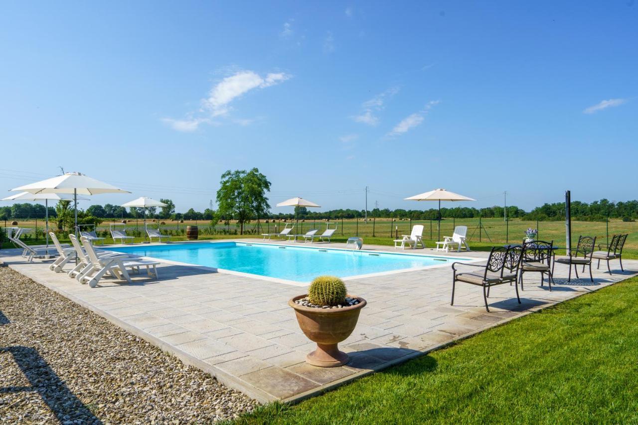 La Scuderia Casa Vacanze Guest House อาเรซโซ ภายนอก รูปภาพ
