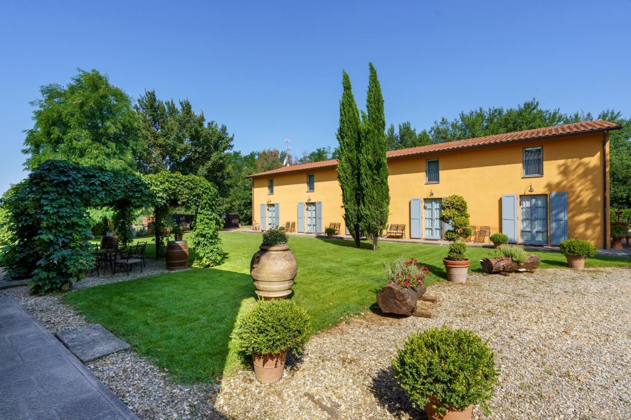 La Scuderia Casa Vacanze Guest House อาเรซโซ ภายนอก รูปภาพ