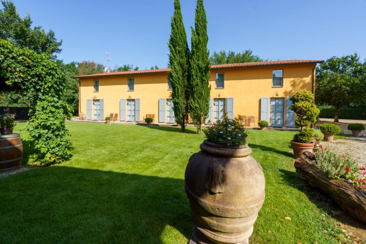 La Scuderia Casa Vacanze Guest House อาเรซโซ ภายนอก รูปภาพ