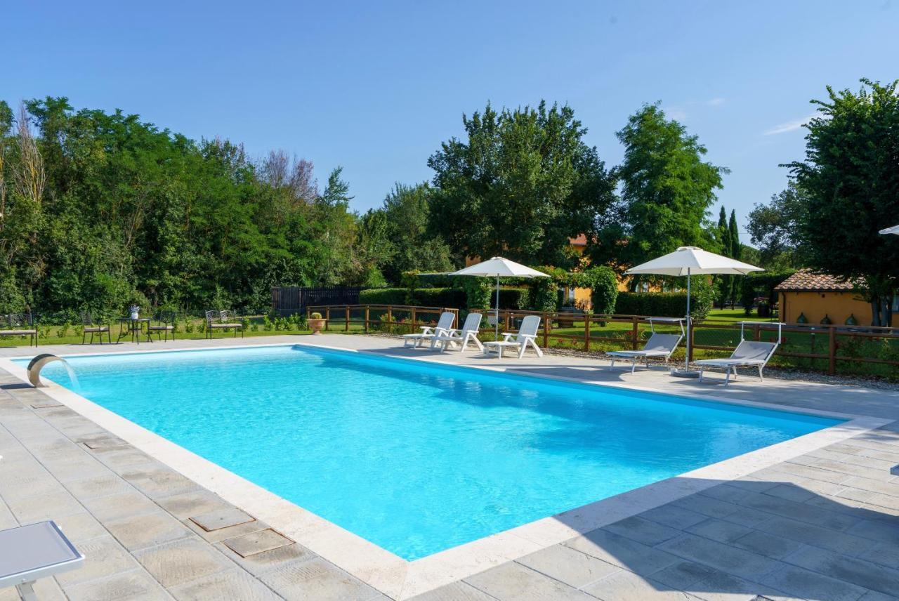 La Scuderia Casa Vacanze Guest House อาเรซโซ ภายนอก รูปภาพ