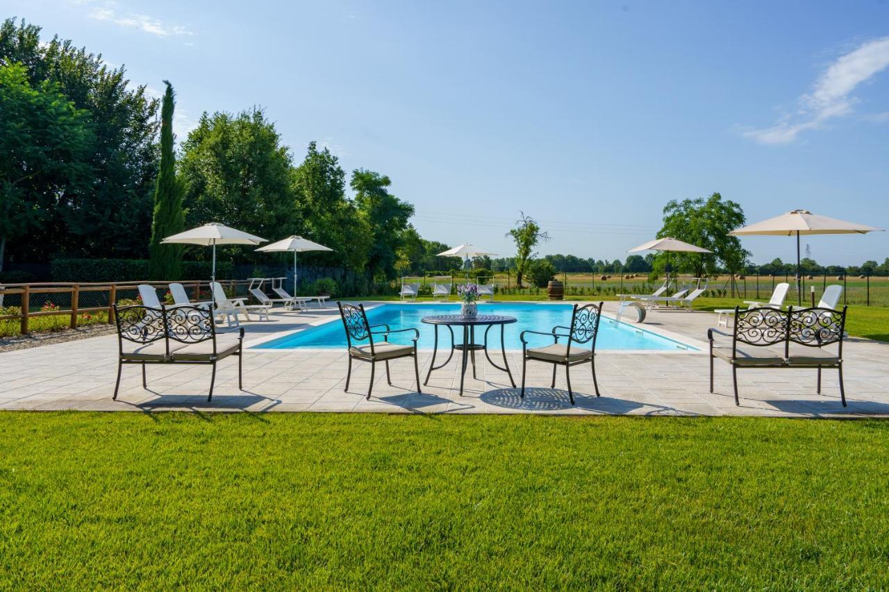 La Scuderia Casa Vacanze Guest House อาเรซโซ ภายนอก รูปภาพ