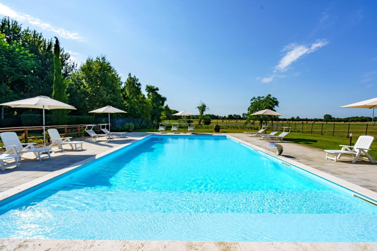 La Scuderia Casa Vacanze Guest House อาเรซโซ ภายนอก รูปภาพ