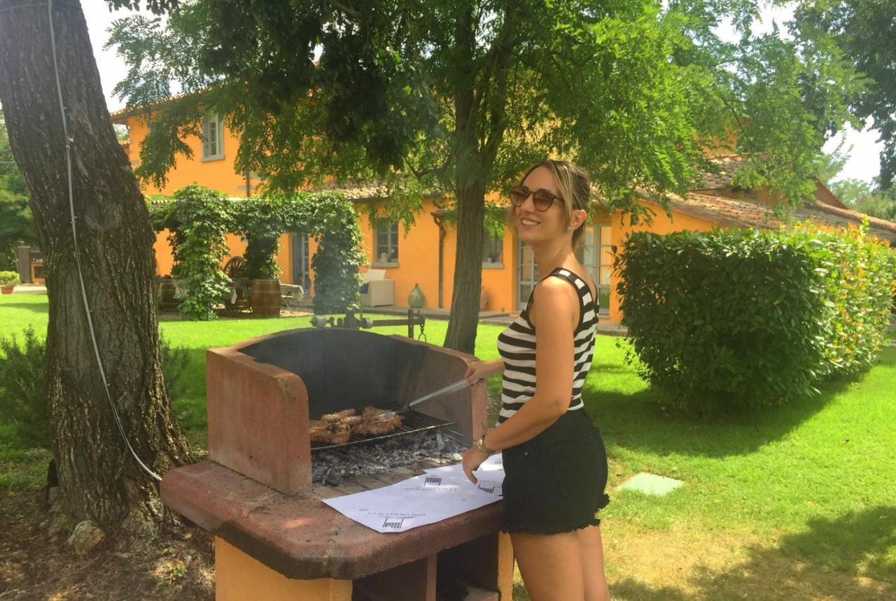 La Scuderia Casa Vacanze Guest House อาเรซโซ ภายนอก รูปภาพ